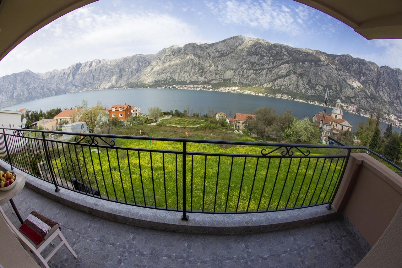 Lux Apartments Fabris Kotor Exteriör bild